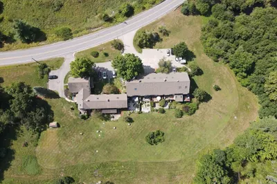 439 North River Road #5