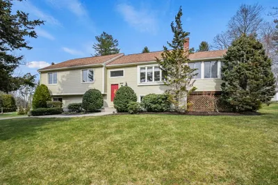24 Wachusett Drive 1