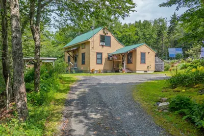 210 Lindsay Hill Rd 1