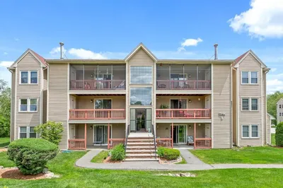 78 Randolph Dr #78