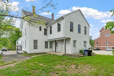 56 Lumber St 1