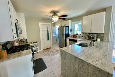 15-17 Lesher St #2