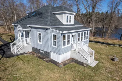 12 Amherst St 1