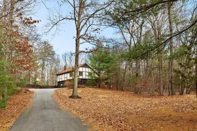 13 Dix Road 1