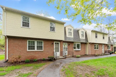 4 Nichols St #3 1