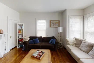 23 Gibbens St #1