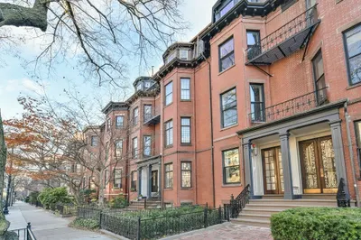 423 Beacon Street #PH 1