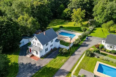 8 Clayton Avenue 1