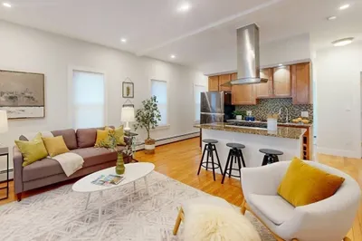 80 Newton St #2