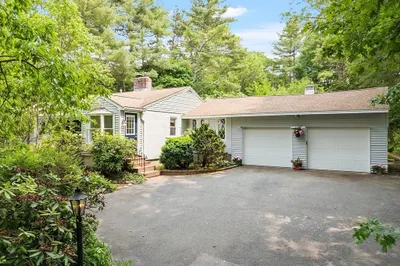 73 Forest Rd