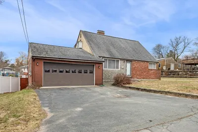 11 Netherton Ave 1