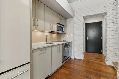33 3rd Avenue #PH318