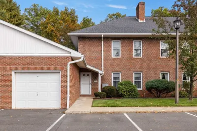 15 B Castle Hill Rd #B 1