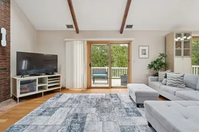 20 Murdock Rd 1