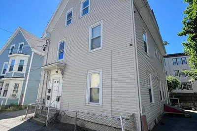 9 Lander Avenue #3