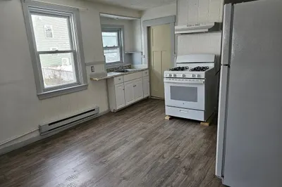 38 Union St #B