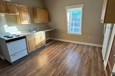 41 Dunham St #3R 1