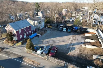31-33 Montvale Ave