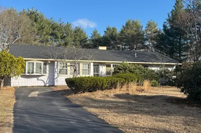 45 Greenwood Rd 1
