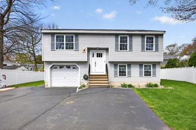 111r Grove Ave