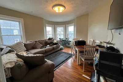 59 Cedar St #2L