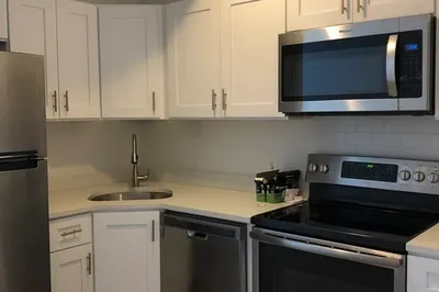 48 Washington Ave #203 1