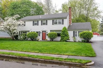 14 Wedgewood Rd