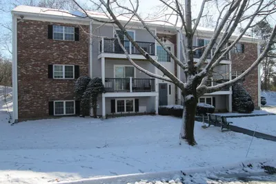 10 Chapel Hill Dr #5