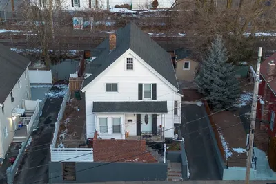 6 Sidney Ave