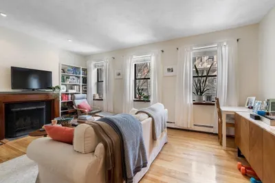 19 Milford St #1