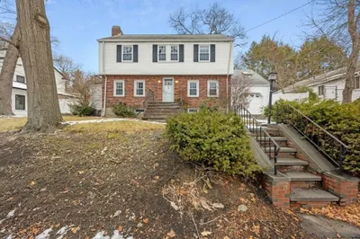 66 Brookline St 1