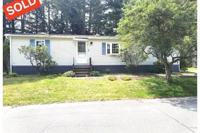 39 Earl Dr