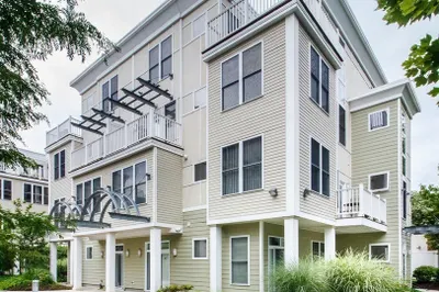 31 Wheeler St #303