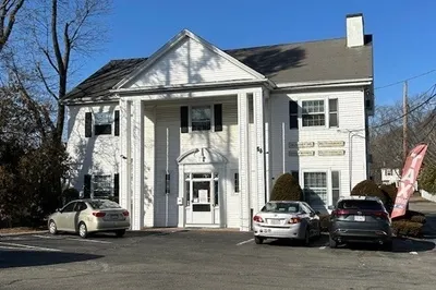 6 Allen Lane 1