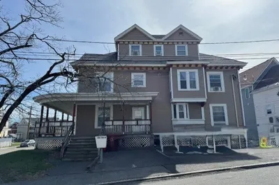 6 Harvard St #1
