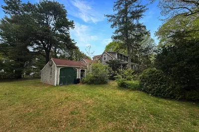 18 Nickerson Dr 1