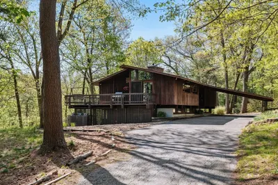16 Belvedere Rd