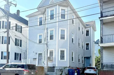 87 Hathaway St 1