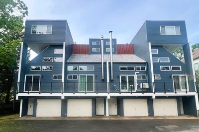 324 Harvard Street #2C