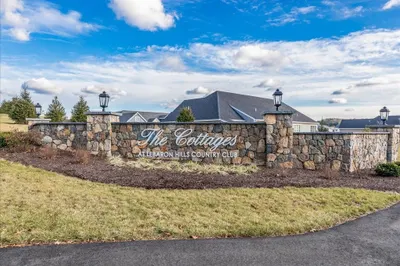 21 Country Club Ln #27 1