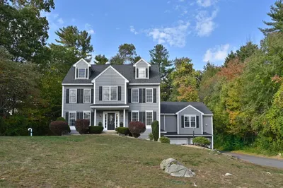 16 Autumn Woods Rd 1