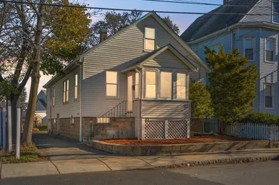 244 Shute St
