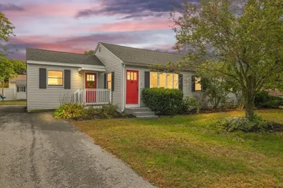 8 Boisvert Rd