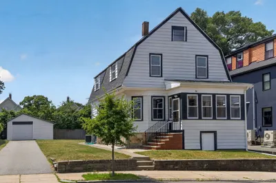 51 Metropolitan Ave 1