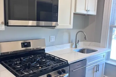 548 E Broadway #2 1