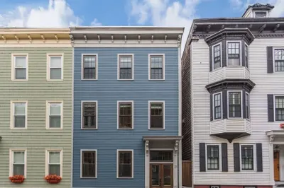 21 Trenton St #1
