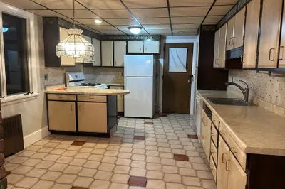 141 Belmont Street #1