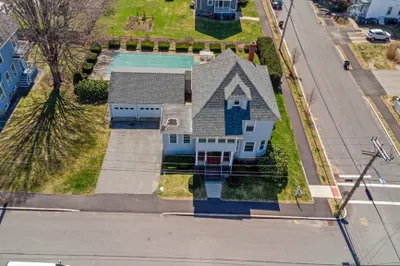 266 Middlesex St 1