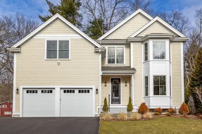 25 Maxwell Road 1