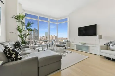 1 Franklin St #2212 1
